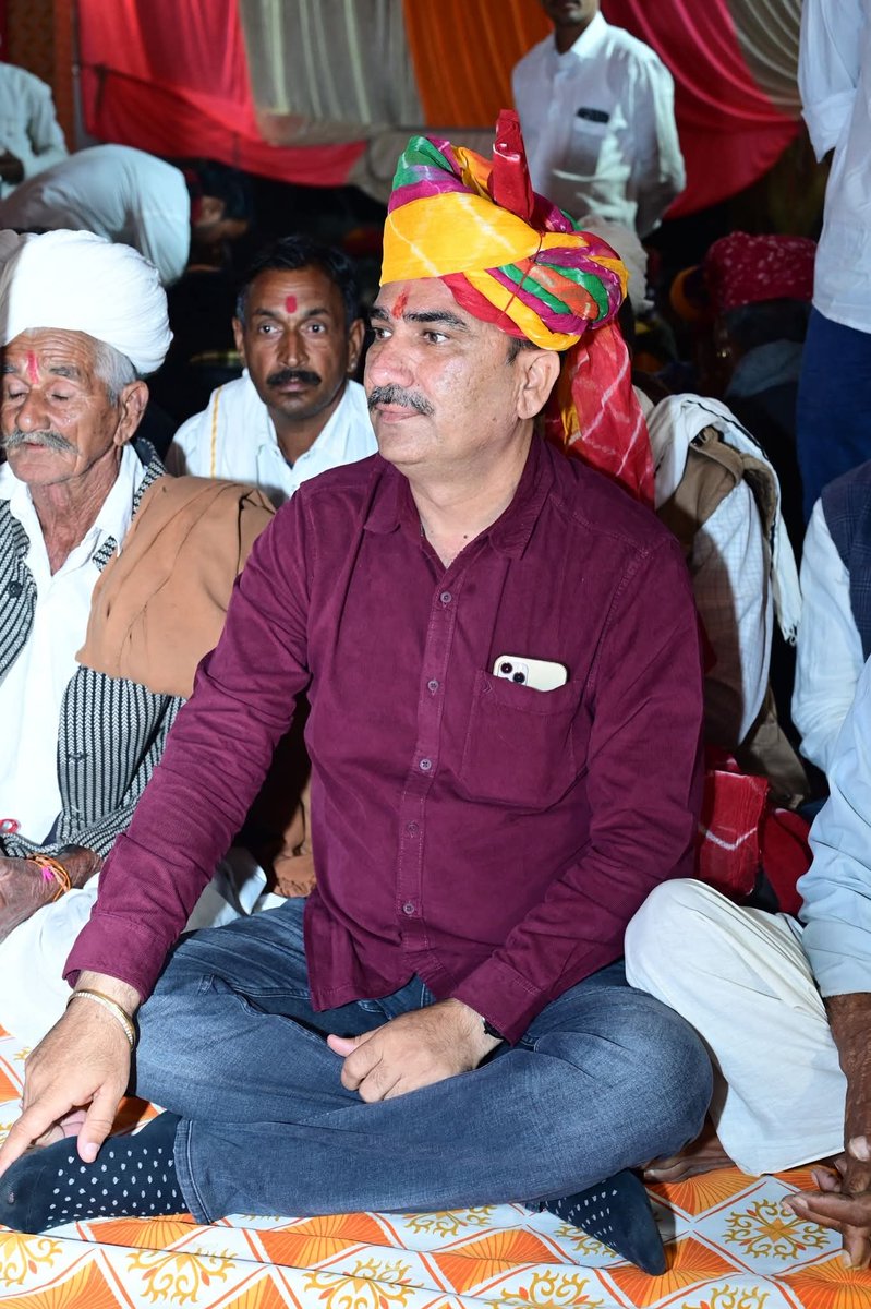 laxman beniwal (@laxman_320) on Twitter photo खींवसर विधानसभा क्षेत्र से पूर्व विधायक,बड़े भाई साहब श्री नारायण जी बेनीवाल को जन्मदिवस की शुभकामनाएं ।
<a href="/NarayanBeniwal7/">Narayan Beniwal</a> खींवसर विधानसभा क्षेत्र से पूर्व विधायक,बड़े भाई साहब श्री नारायण जी बेनीवाल को जन्मदिवस की शुभकामनाएं ।
<a href="/NarayanBeniwal7/">Narayan Beniwal</a>