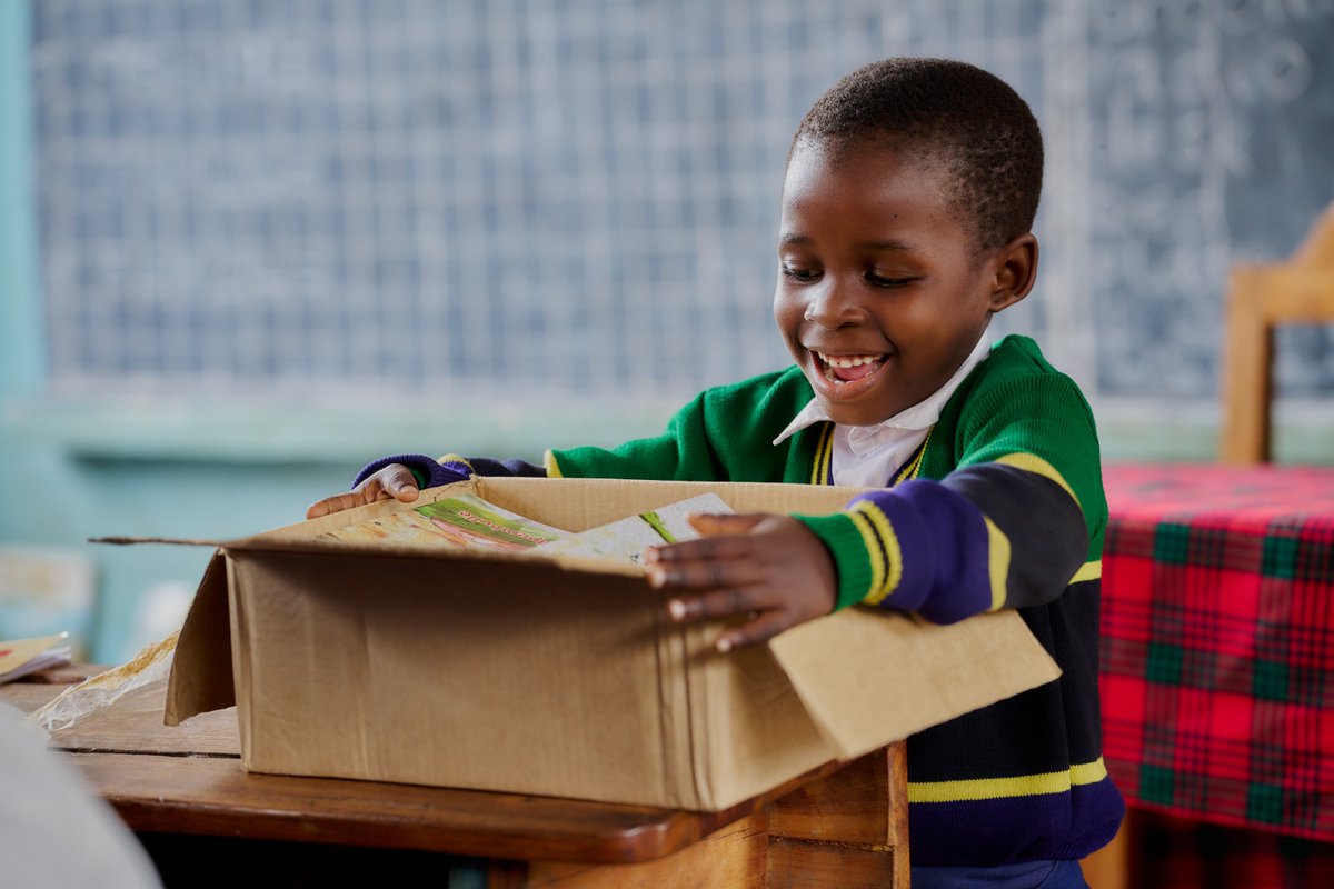 codengo's tweet image. Thank you for bringing the joy of reading to kids in countries like Tanzania!

📷 Emanuel Feruzi 2025