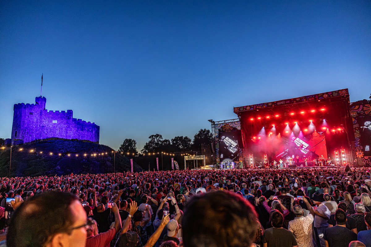 wearejames's tweet image. Fabulous evening together in Cardiff. Thank you 🙏 NBL x
📷 IG: @paulwdixonphotography
#JamesLive2025 #Cardiff #LiveMusic