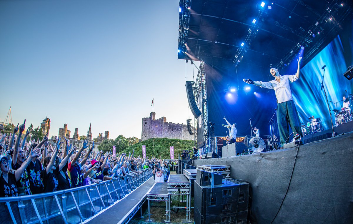 wearejames's tweet image. Fabulous evening together in Cardiff. Thank you 🙏 NBL x
📷 IG: @paulwdixonphotography
#JamesLive2025 #Cardiff #LiveMusic