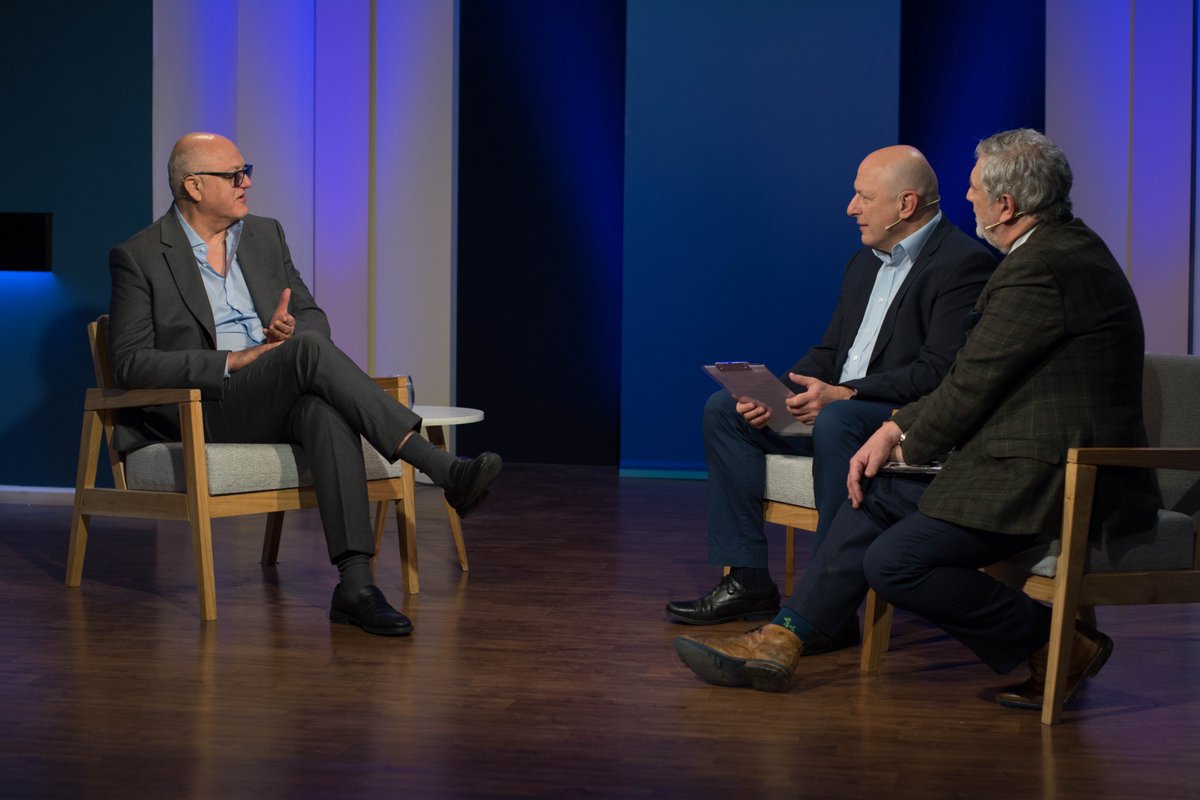 [AHORA] "La expansión tecnológica es positiva" dijo el analista financiero <a href="/JavierTimerman/">javier timerman</a> en #ElTornillo con <a href="/SBerensztein/">Sergio Berensztein</a> y <a href="/LuisTonelli/">Luis Tonelli</a> ¡Por el Canal de la Ciudad!