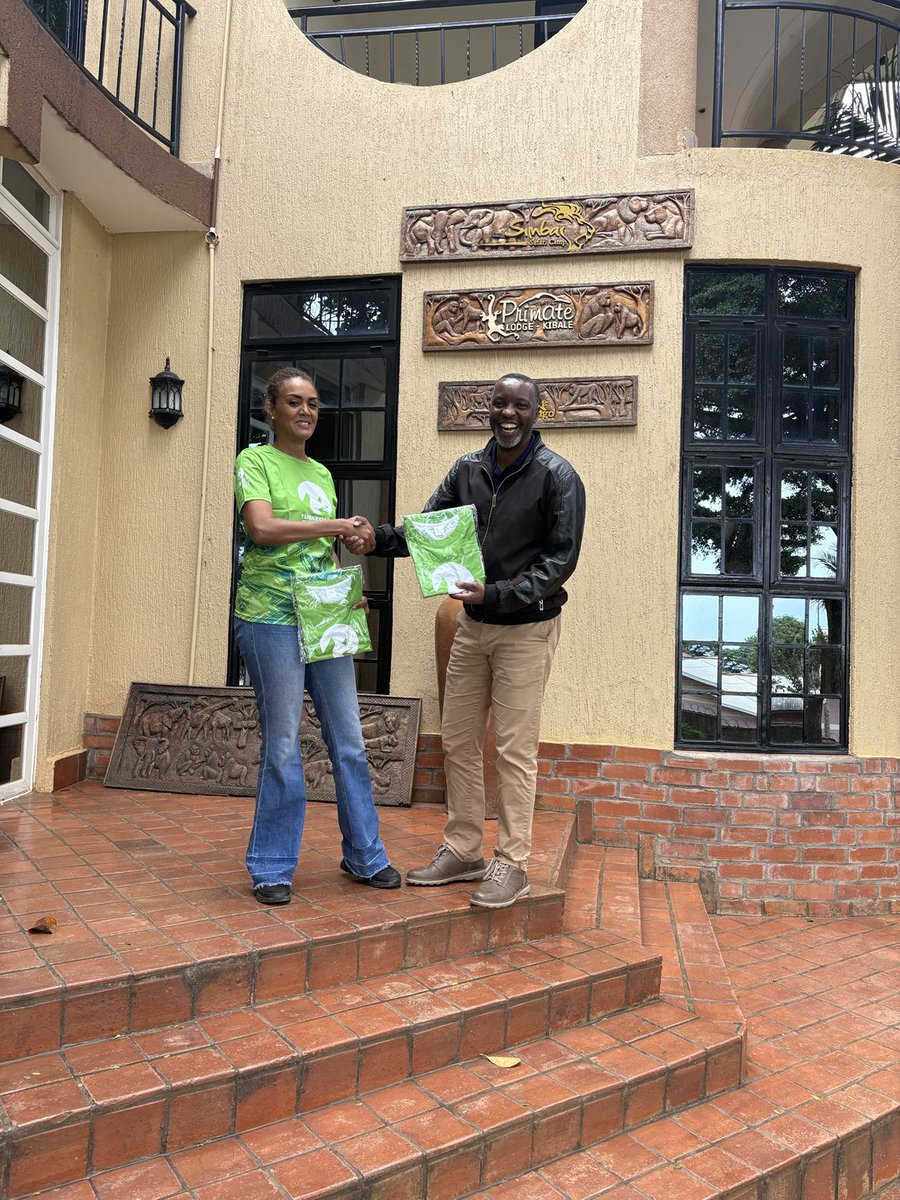Amos Wekesa (@wekesa_amos) on Twitter photo Haile Gebrselassie - Ethopia
Haile Gebrselassie got to know about <a href="/RwenzoriMarathn/">Tusker Lite Rwenzori Marathon</a> Uganda today.
Andinet with me in the picture will deliver his <a href="/RwenzoriMarathn/">Tusker Lite Rwenzori Marathon</a> Tshirts this weekend in Ethopia.
And it’s beyond delivering Tshirts, you guys! Haile Gebrselassie - Ethopia
Haile Gebrselassie got to know about <a href="/RwenzoriMarathn/">Tusker Lite Rwenzori Marathon</a> Uganda today.
Andinet with me in the picture will deliver his <a href="/RwenzoriMarathn/">Tusker Lite Rwenzori Marathon</a> Tshirts this weekend in Ethopia.
And it’s beyond delivering Tshirts, you guys!