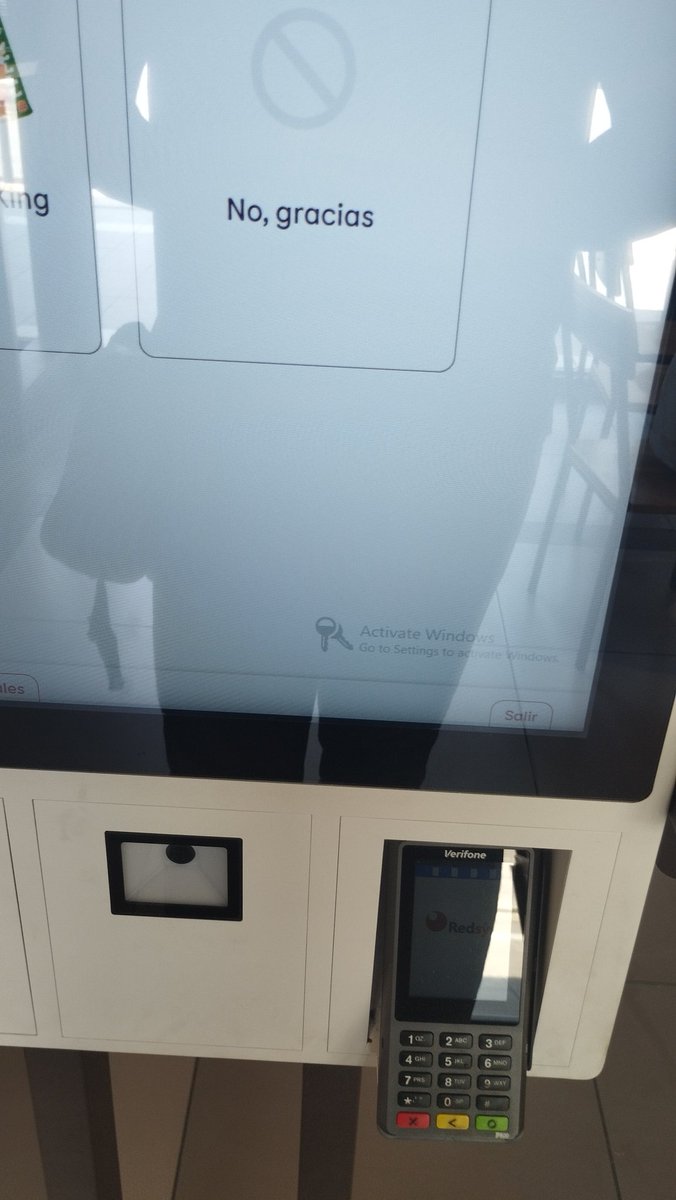 kidinshell's tweet photo. Hey @burgerking_es , paga el Windows 😂
#Microsoft, @MicrosoftES
#burgerking https://t.co/NZuMwKduVD