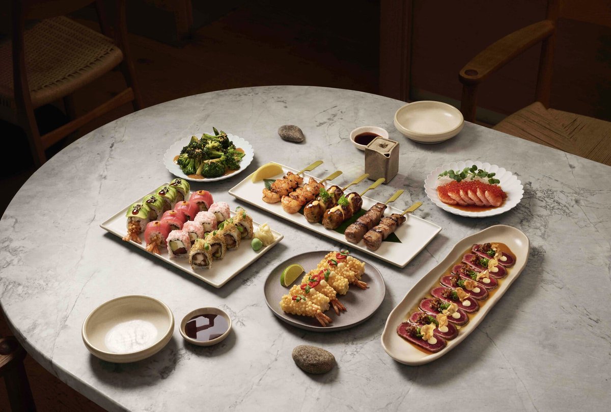 Sticks’n’Sushi targets Glasgow for first Scottish restaurant
dramscotland.co.uk/2025/07/11/sti…
#AndreasKarlsson #JapaneseAndScandinavianMenu #OEOStudio #SticksnSushi