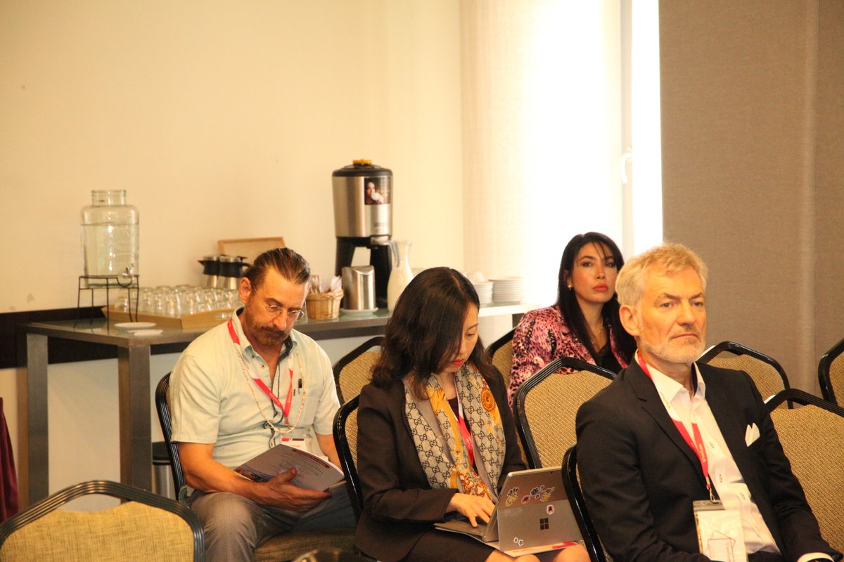 ConferenceAging's tweet image. 🎉 WCFA 2025 – Day 01 Highlights!
An incredible start in Prague with inspiring keynotes, groundbreaking research, and global collaboration on the future of aging! 🌍🧬
📸 Swipe through moments from Day 1 – thank you to all our amazing speakers &amp;amp; participants!

@ScholarsConfer1