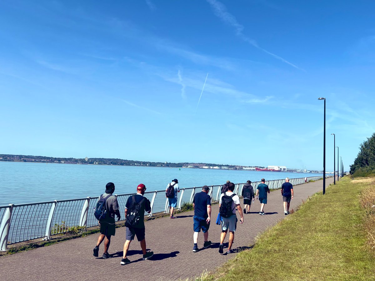 WalkFlorrie's tweet image. As temperatures rise, it’s important to take extra care when out walking — especially during the warmest parts of the day.
Stay hydrated, wear light and breathable clothing, and don’t forget your sun cream and hat.
Take regular breaks in the shade, and listen to your body —…