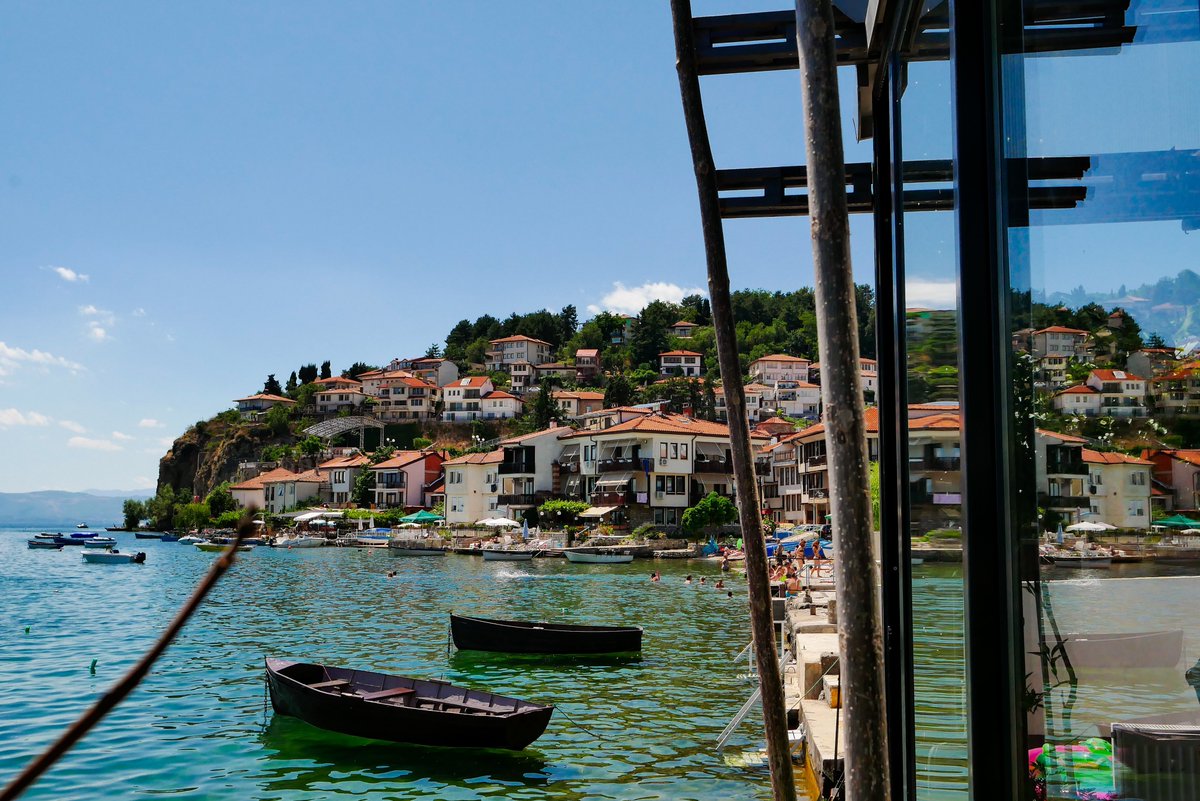 gezenhikayeci's tweet photo. I walked through Ohrid in North Macedonia. The lake, the food, the view was unique. https://t.co/jvtm0fLZTz