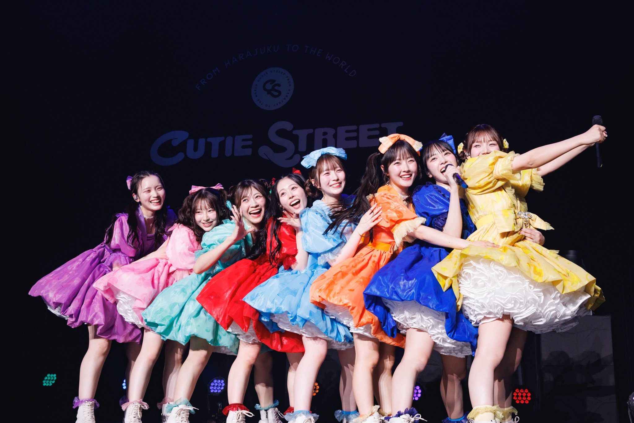 3A With Smiles on Our Lips LP装丁 写真集 Gvkvb6GWYAE0eeC.jpg:large