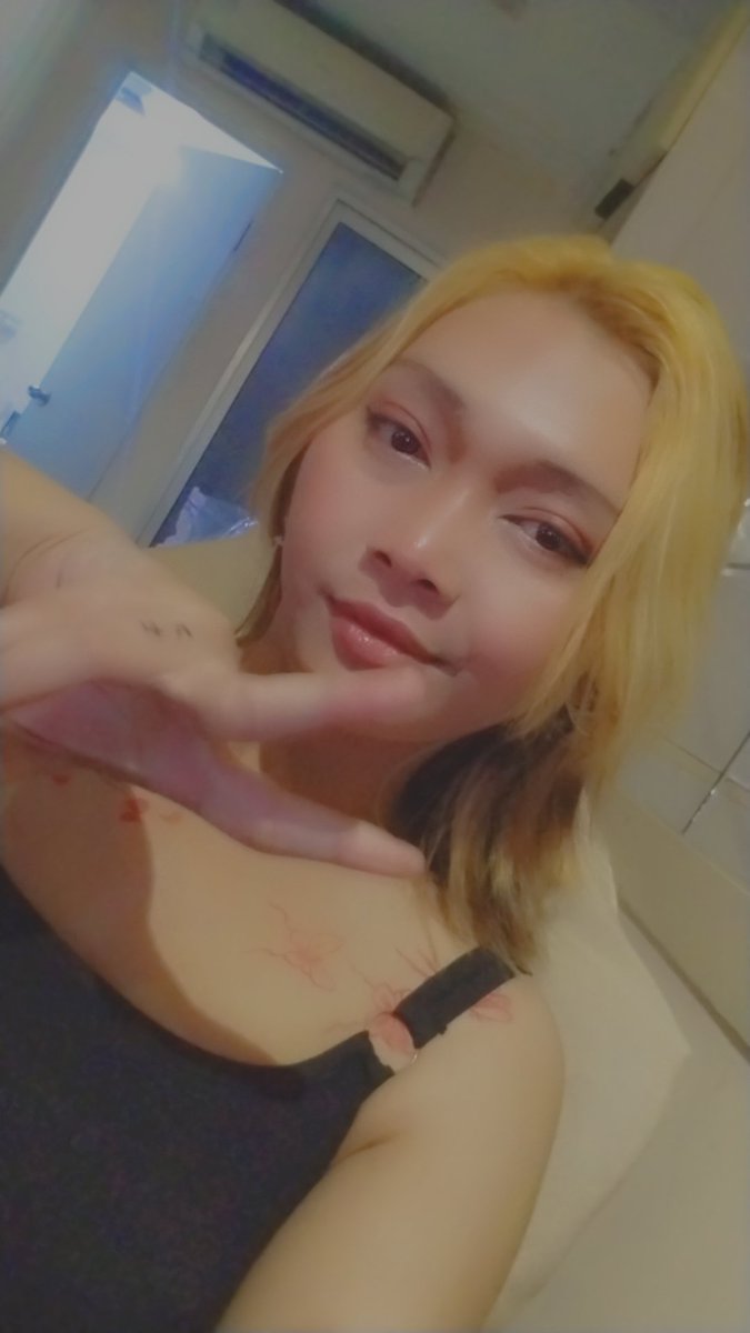 Heeyyy its Friday night💕