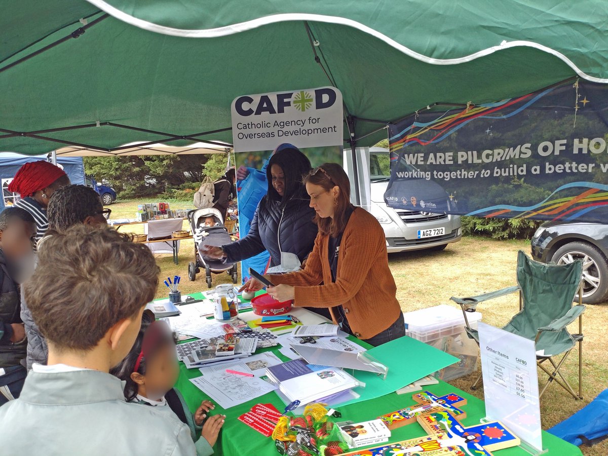 CAFODSouthwark's tweet image. It was amazing to be at the Southwark Archdiocesan Jubilee Celebration day at @thefriarsaylesford! It was a pleasure to give a talk on #CatholicSocialTeaching and the #Jubilee @aecsouthwark It was great to see so many familiar Southwark faces!
#pilgrimage #catholic