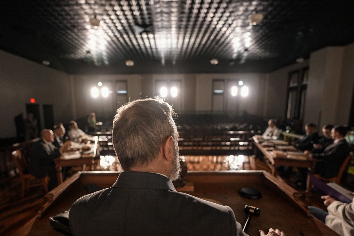 Kristin Hall tweet media