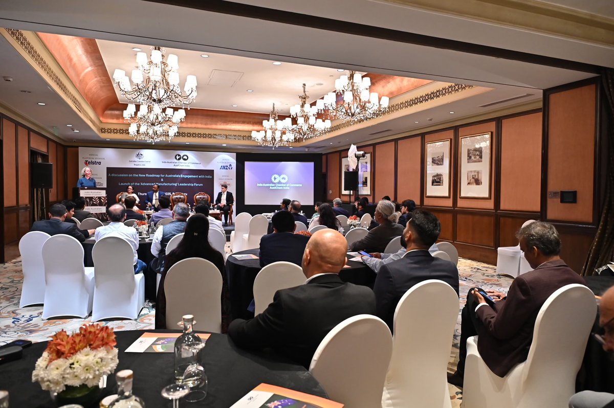 Aus Consulate Bengaluru (@auscgbengaluru) on Twitter photo Proud that over 40 ๐ฆ๐บ businesses are operating in Karnataka & working with ๐ฎ๐ณ businesses across all sectors. I addressed members of the <a href="/IndoAustChamber/">Indo-Australian Chamber of Commerce</a>โs #Bengaluru chapter on opportunities for cooperation in #Roadmap priority sectors, such as advanced manufacturing. Proud that over 40 ๐ฆ๐บ businesses are operating in Karnataka & working with ๐ฎ๐ณ businesses across all sectors. I addressed members of the <a href="/IndoAustChamber/">Indo-Australian Chamber of Commerce</a>โs #Bengaluru chapter on opportunities for cooperation in #Roadmap priority sectors, such as advanced manufacturing.