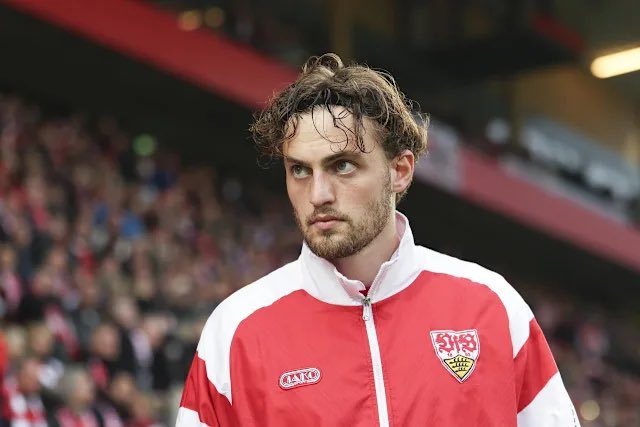 🌕🗞| Burnley’s fee for Jacob Bruun Larsen will be around €4m.

[<a href="/Sky_Marlon89/">Marlon Irlbacher</a>]

#TwitterClarets