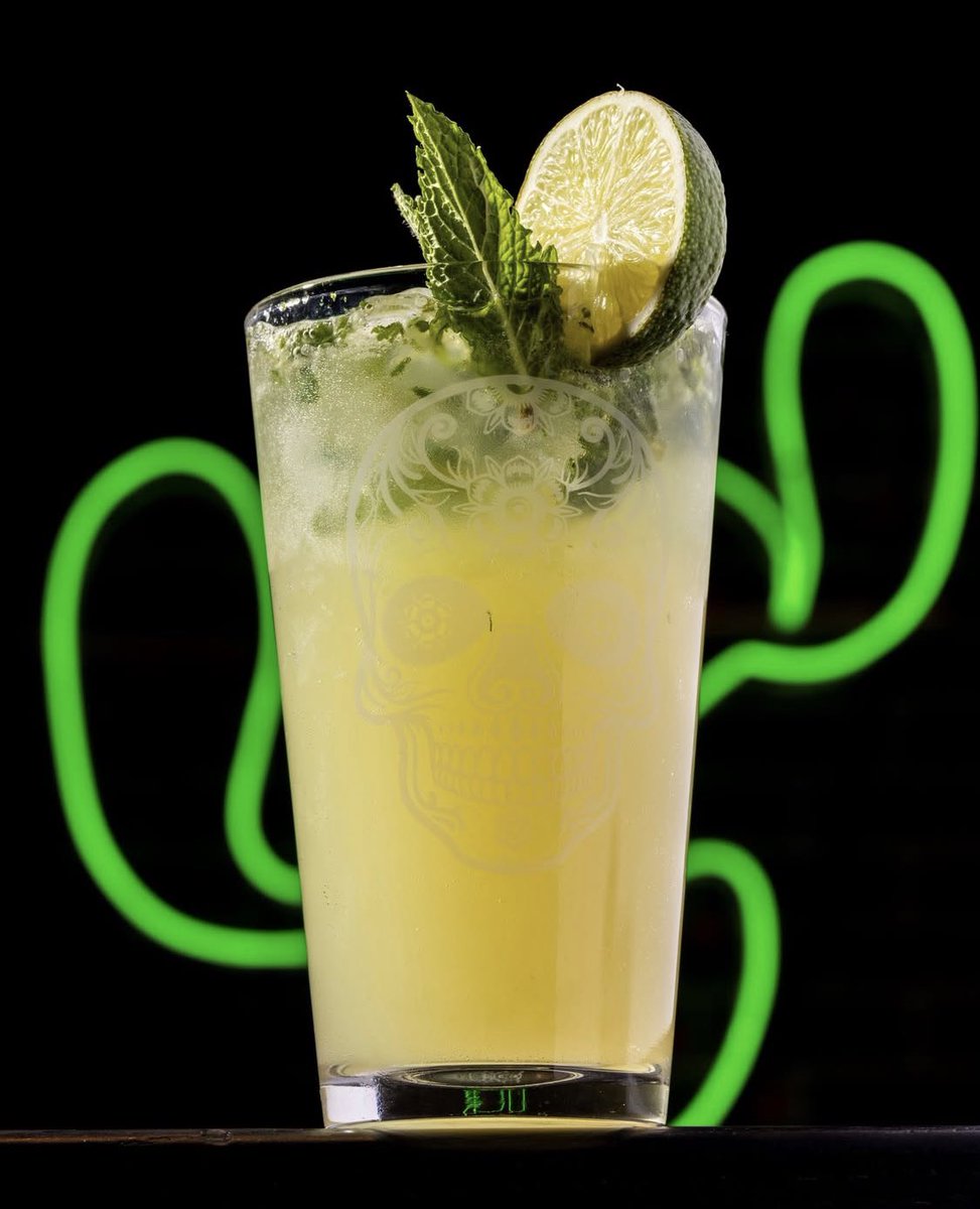 TimesSquareNYC's tweet image. You had me at Mojito 🍹 Celebrate National Mojito Day in #TimesSquare 🌟
🍹@HavanaCentral
🍹@pinktaco
🍹@ToloacheNYC
🍹@HardRock
🍹@VictorsCafeNYC
#NationalMojitoDay #Mojito #NewYork #NYC #NYCBusinesses