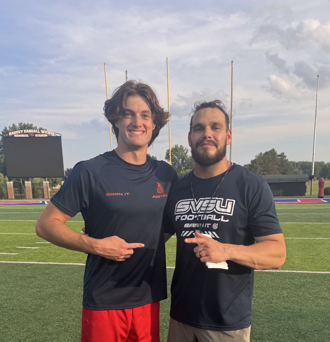 R. Liam Kurtz (@liam_kurtz2007) on Twitter photo Had an awesome time <a href="/svsu_football/">SVSU Football</a>!! Thank you to <a href="/CoachGus90/">Niklas Gustav, CSCS</a> for the invite and helping me get some work in.
#GoKnights🗡️
<a href="/LiggettSports/">University Liggett Athletics</a>
<a href="/AndreRisonPro/">Andre Rison</a>
<a href="/J1callowaysr/">Jermaine Calloway Sr</a>
<a href="/bmackie11/">Athletic Technics</a>
<a href="/moss_tristan/">Tristan Moss</a> Had an awesome time <a href="/svsu_football/">SVSU Football</a>!! Thank you to <a href="/CoachGus90/">Niklas Gustav, CSCS</a> for the invite and helping me get some work in.
#GoKnights🗡️
<a href="/LiggettSports/">University Liggett Athletics</a>
<a href="/AndreRisonPro/">Andre Rison</a>
<a href="/J1callowaysr/">Jermaine Calloway Sr</a>
<a href="/bmackie11/">Athletic Technics</a>
<a href="/moss_tristan/">Tristan Moss</a>