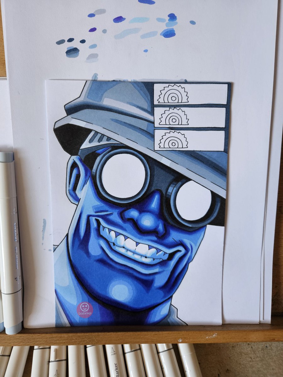 ColaCarnage's tweet image. Idk why, but i really like taking WIP pics of my stuff at particularly cursed points.
It's the empty eyes that does it D8