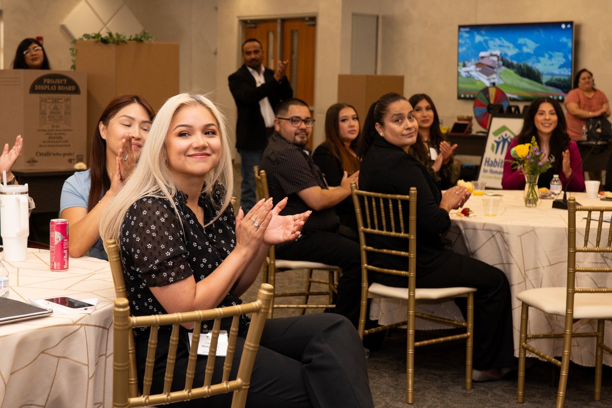 laredopalominos's tweet image. Cohorts of the Bachelor of Applied Science in Organizational Leadership (BASORGL) gathered this week to network, showcase their work and celebrate their outstanding commitment to themselves and the community.