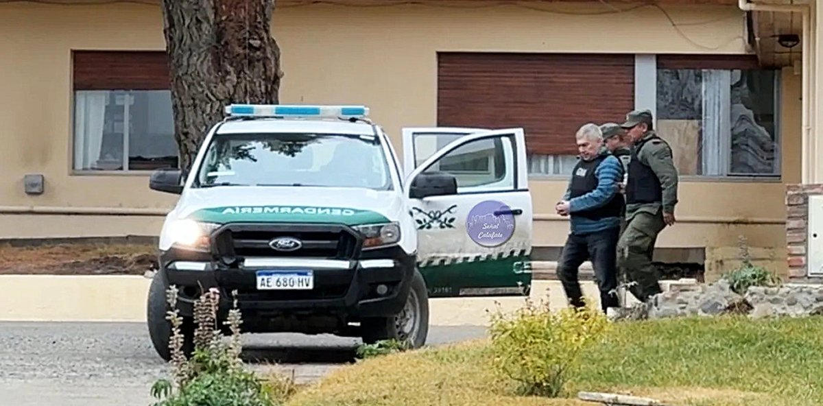 CtralDeNoticias's tweet photo. La Justicia unificó las penas y Lázaro Báez deberá cumplir 15 años de prisión por la Ruta del Dinero y Vialidad.

Lo resolvió el juez Néstor Costabel, que preside el TOF 4.

Se unificaron las condenas de los dos casos por corrupción y lavado, que tienen condena firme. https://t.co/EihyLzXd6m