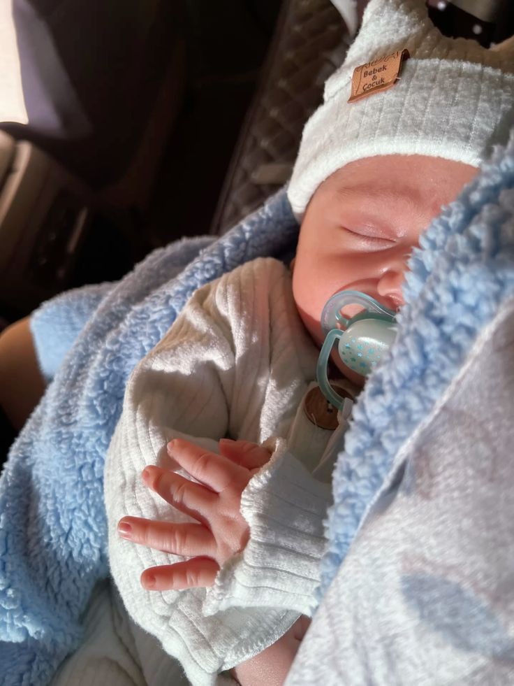 Baby's (@cuddleecute) on Twitter photo 