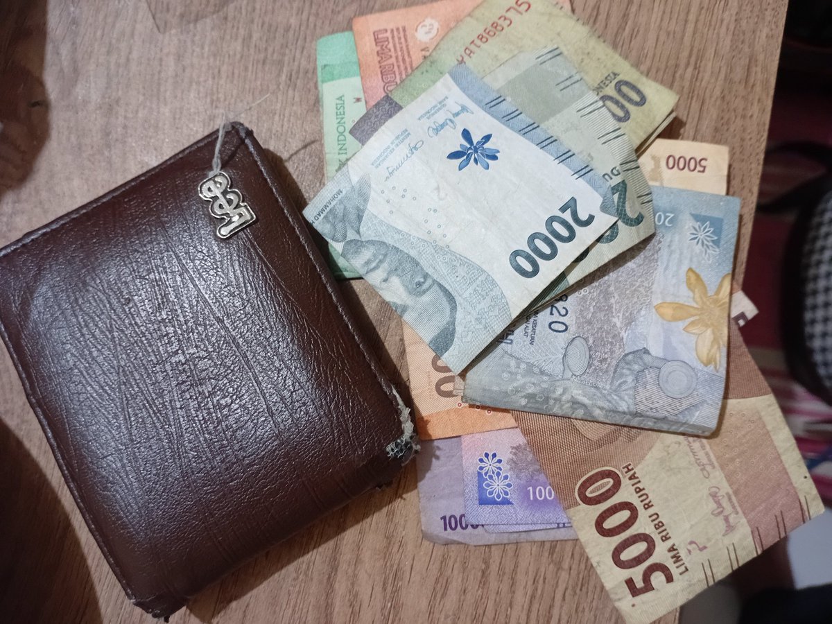 Yang merasa kehilangan dompet, barusan ketemu di jalan, monggo atau kalau ada yg kenal bisa diinfokan ke mas nya. Atas nama Adi Saputra, alamat genegan girimoyo. Bisa wa ke saya 085232575788
<a href="/infomalang/">Info Malang</a> <a href="/Malangraya_info/">Malang Raya Info</a>