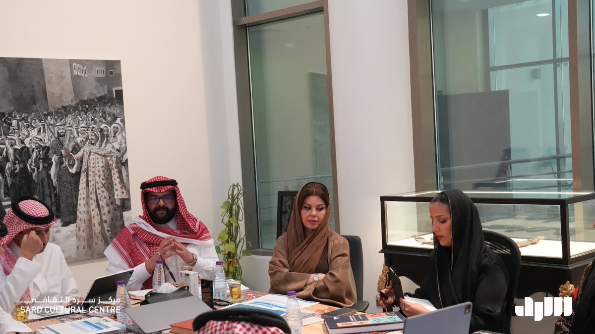 عقدت اللجنة الوطنية للأنشطة الثقافية اجتماعها الثاني في مركز سرد الثقافي، وذلك بحضور أ. فواز العطاوي رئيس للجنة، وأ. لولوة الحمود نائبًا الرئيس،
وبحضور اعضاء اللجنة :
– عبدالله صالح الحضيف
– بدور بنت عبدالله السديري
– غادة بنت عبدالرحمن الراشد
– أحمد بن حمد الراشد
– نايف بن عواض