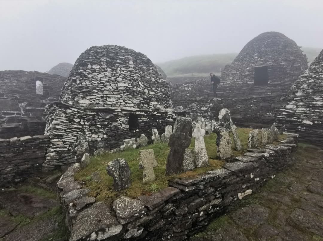 After a few years of Historian/Archaeologist in the bio I'm returning to Archaeologist/Historian for the foreseeable, hopefully still with crossover as opportunites arise. Kick off Monday leading the Far Horizons Irish archaeology tour which promises to be a fun couple of weeks!