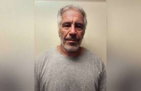 LastTrueRoman's tweet image. 🚨 EPSTEIN METADATA EDITED ALERT 🚨
It has now been confirmed that the prison footage recently released by the FBI has been edited, and is not the original video.
This means that evidence tampering at a minimum has taken place.
@realDonaldTrump FIRE BONDI