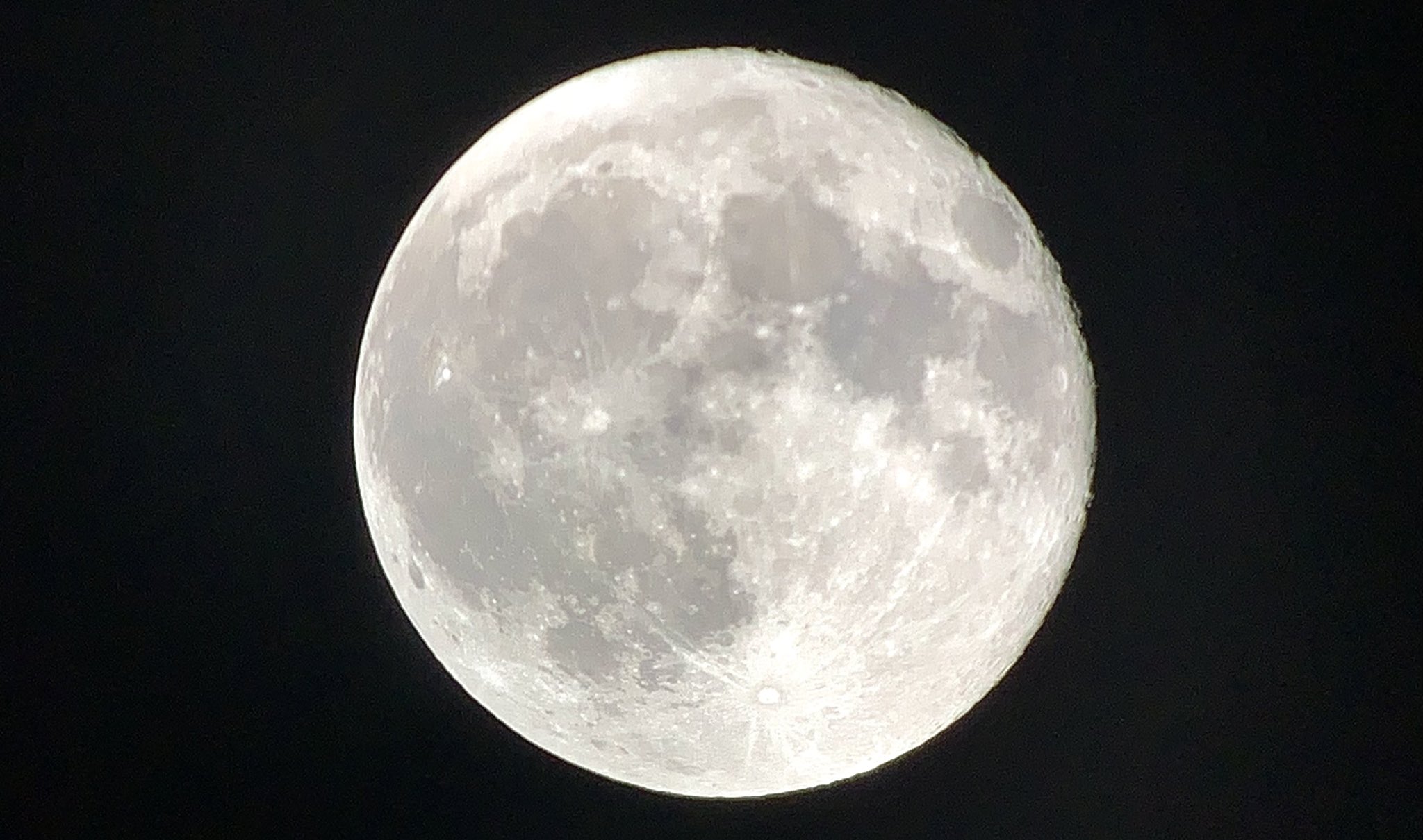Moon　 blogImage-1740149671047-