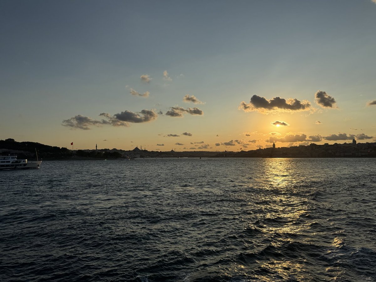 Başlar rüya içinde rüya…