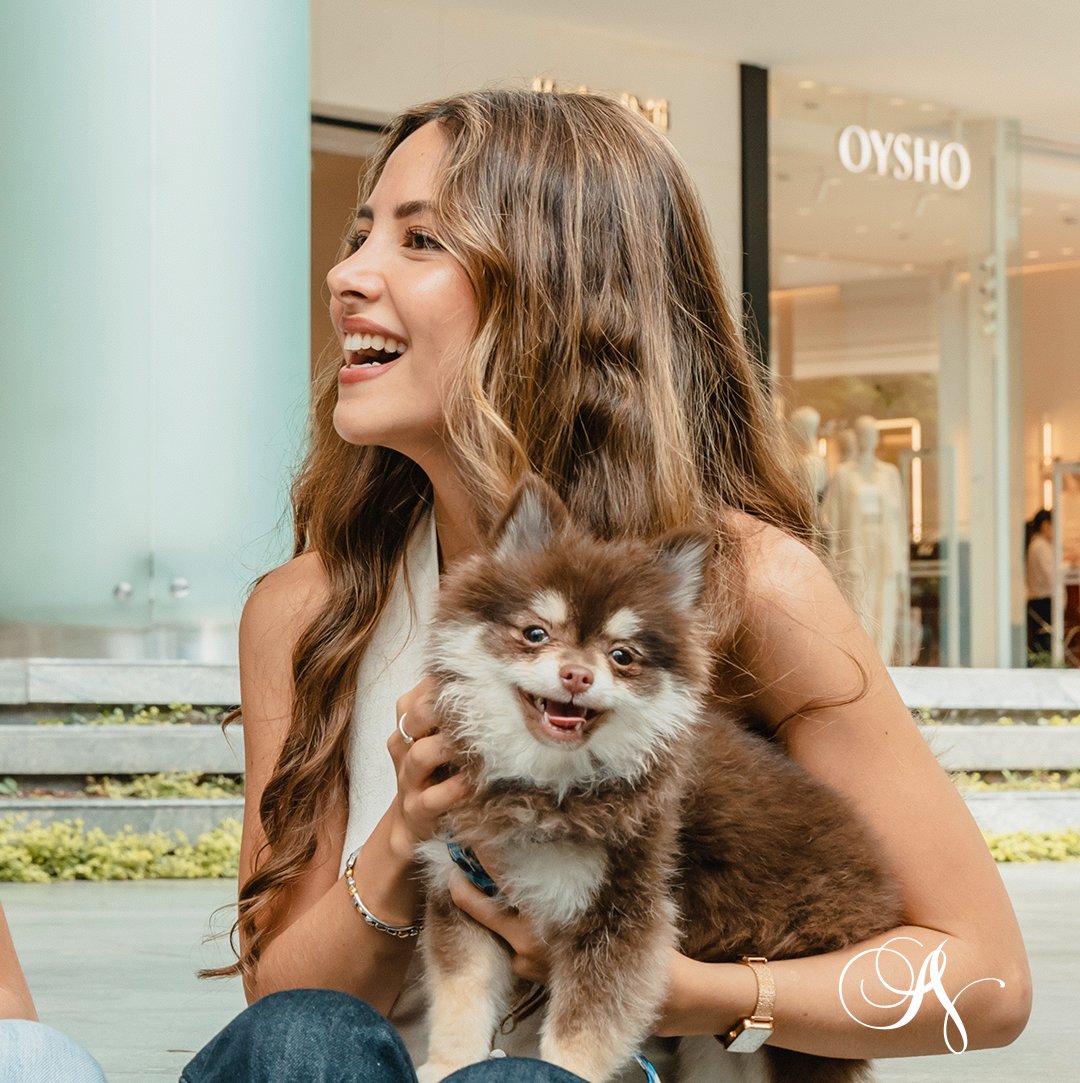 Las salidas son mejores cuando vienen con orejas esponjosas y lenguas felices. 🐶