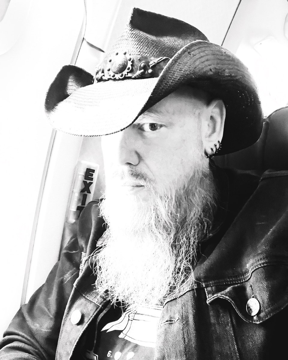 jasoncmiller's tweet image. Flyin’…