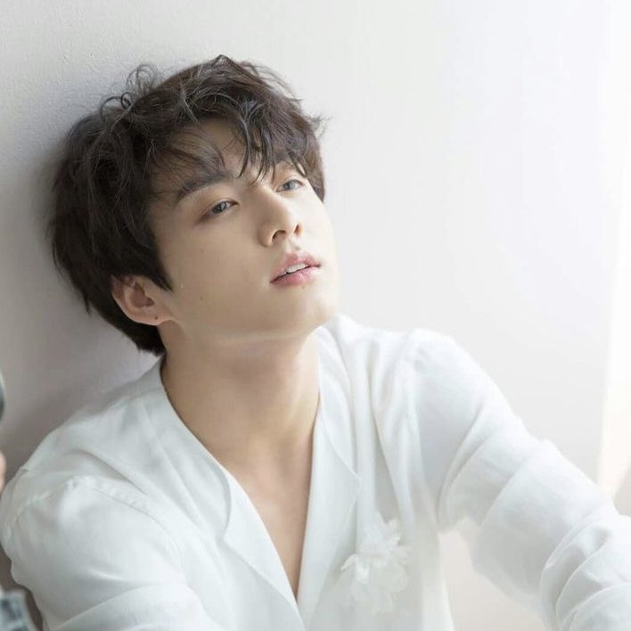 gkthkook_'s tweet photo. ➜ I'll find you 🌩️ ᎒ #taekook/ #vkook au

Unas ultimas palabras antes de la muerte:
"Prometo buscarte y amarte en nuestra próxima vida"

Actualmente Th va de intercambio justo donde Jk asiste.
¿Por que me suenas tanto?

-te dije que te encontraría, y ahora, prometo no soltarte. https://t.co/V54WTyHmlT