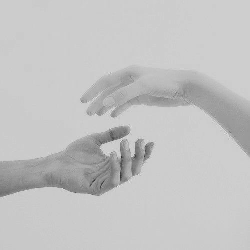 gkthkook_'s tweet photo. ➜ I'll find you 🌩️ ᎒ #taekook/ #vkook au

Unas ultimas palabras antes de la muerte:
"Prometo buscarte y amarte en nuestra próxima vida"

Actualmente Th va de intercambio justo donde Jk asiste.
¿Por que me suenas tanto?

-te dije que te encontraría, y ahora, prometo no soltarte. https://t.co/V54WTyHmlT