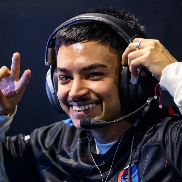 Dexerto's tweet image. 100 Thieves player 'phony' just led his team to a match victory at EWC less than 24 hours after an appendicitis surgery