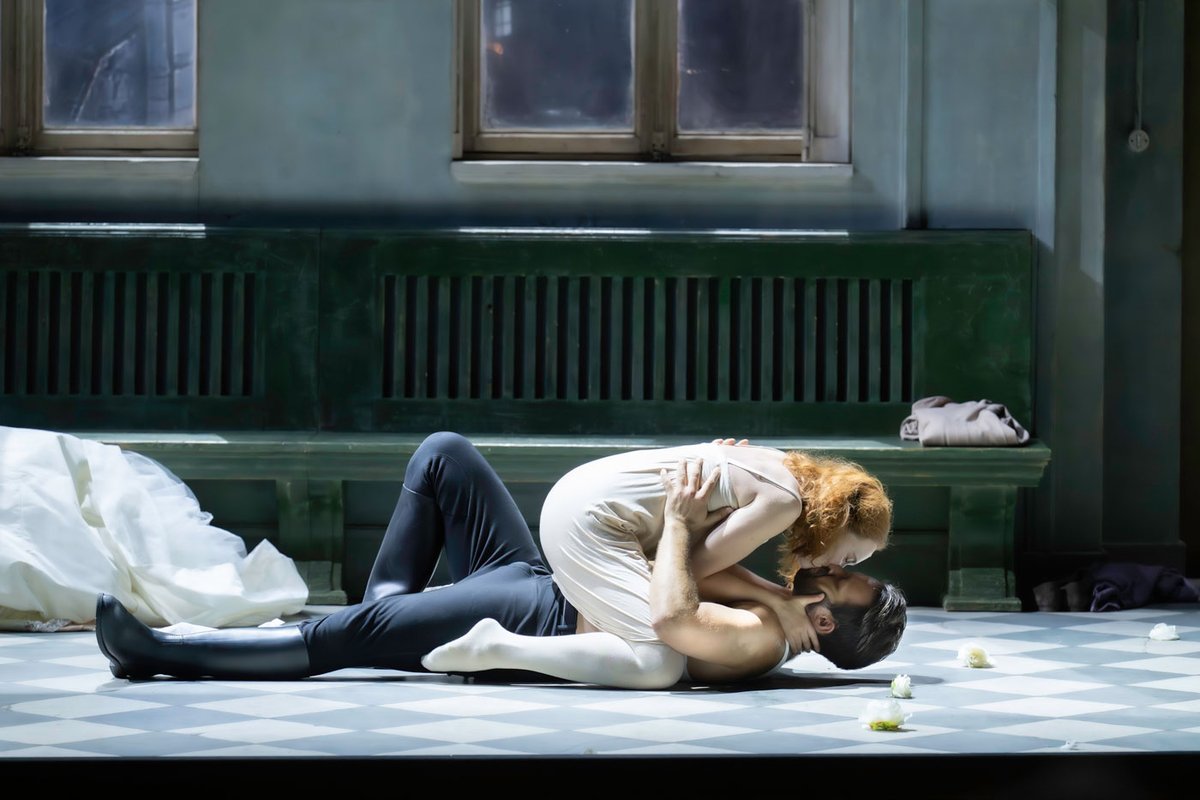 Oper! (@opermagazin) on Twitter photo OPER! beim <a href="/festival_aix/">Festival d'Aix</a> | 2: Verismo auf Französisch! #Louise von Gustave Charpentier – weitläufig mit "La bohème" verwandt – war einmal ein populäres Werk. In Aix versucht sich #ChristofLoy an einer Wiederbelebung in einer gut durchdachten, strikt psychologisierenden OPER! beim <a href="/festival_aix/">Festival d'Aix</a> | 2: Verismo auf Französisch! #Louise von Gustave Charpentier – weitläufig mit "La bohème" verwandt – war einmal ein populäres Werk. In Aix versucht sich #ChristofLoy an einer Wiederbelebung in einer gut durchdachten, strikt psychologisierenden