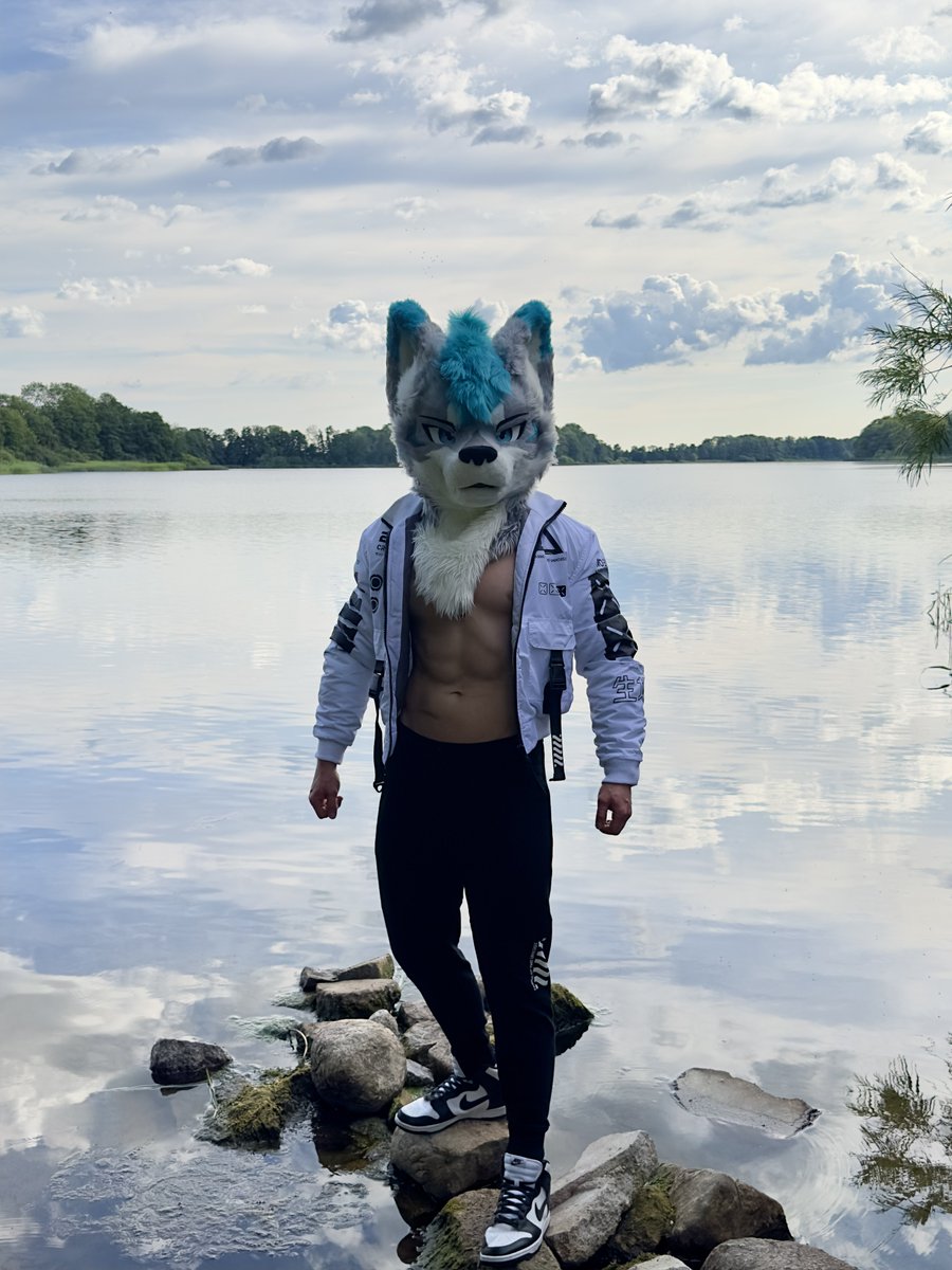 Skye (@skye960) on Twitter photo The reveal!
Thank you <a href="/furmony/">้ธฟ่้ ็ฉ/Furmony</a> for bringing him to live, and the awesome support!
.
.
.
๐ชก<a href="/furmony/">้ธฟ่้ ็ฉ/Furmony</a> The reveal!
Thank you <a href="/furmony/">้ธฟ่้ ็ฉ/Furmony</a> for bringing him to live, and the awesome support!
.
.
.
๐ชก<a href="/furmony/">้ธฟ่้ ็ฉ/Furmony</a>