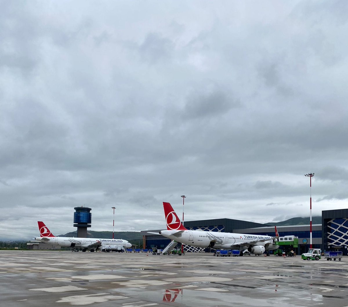 📈Tokat Havalimanımızda Haziran ayı boyunca⤵️

💺İç hatlarda 14.398 
💺Dış hatlarda 373  
💺Toplamda 14.771  yolcuya
✈️154 uçak hizmet verdi.
🛄146 ton yük (kargo+posta+bagaj) taşındı.

📈Ocak-Haziran döneminde⤵️
💺79.311 yolcuya
✈️756 uçak hizmet verdi.
🛄696 ton yük