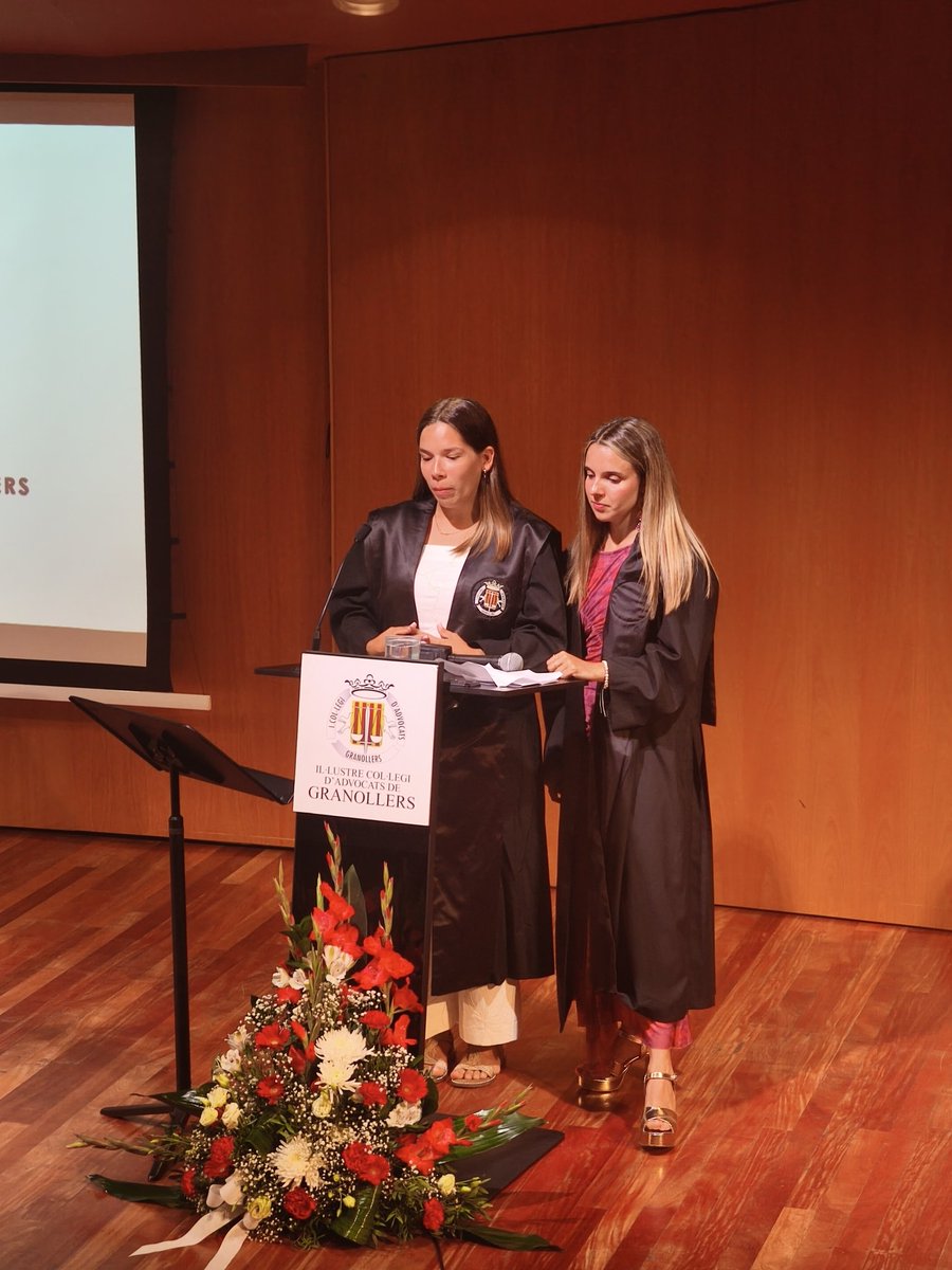 Discurs en representació dels nous togats a càrrec de la Sra. Laura Cutura i la Sra. Nora Sánchez. #IcavorStRaimon25