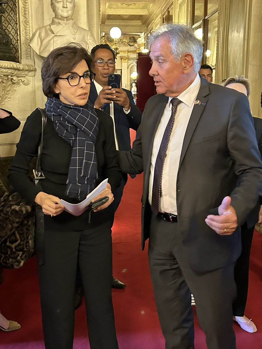 Michel LAUGIER (@laugiermichel) on Twitter photo 🗳️La proposition de loi <a href="/L_Lafon/">Laurent Lafon</a> portée par <a href="/datirachida/">Rachida Dati ن</a> réformant l’audiovisuel public enfin adoptée malgré l’obstruction forte de la gauche
✅1️⃣9️⃣4️⃣ pour
❌1️⃣1️⃣3️⃣ contre
<a href="/Francetele/">France Télévisions</a> <a href="/radiofrance/">Radio France</a> <a href="/Inafr_officiel/">INA.fr</a> réunies sous une holding commune pour concurrencer les plateformes 🗳️La proposition de loi <a href="/L_Lafon/">Laurent Lafon</a> portée par <a href="/datirachida/">Rachida Dati ن</a> réformant l’audiovisuel public enfin adoptée malgré l’obstruction forte de la gauche
✅1️⃣9️⃣4️⃣ pour
❌1️⃣1️⃣3️⃣ contre
<a href="/Francetele/">France Télévisions</a> <a href="/radiofrance/">Radio France</a> <a href="/Inafr_officiel/">INA.fr</a> réunies sous une holding commune pour concurrencer les plateformes