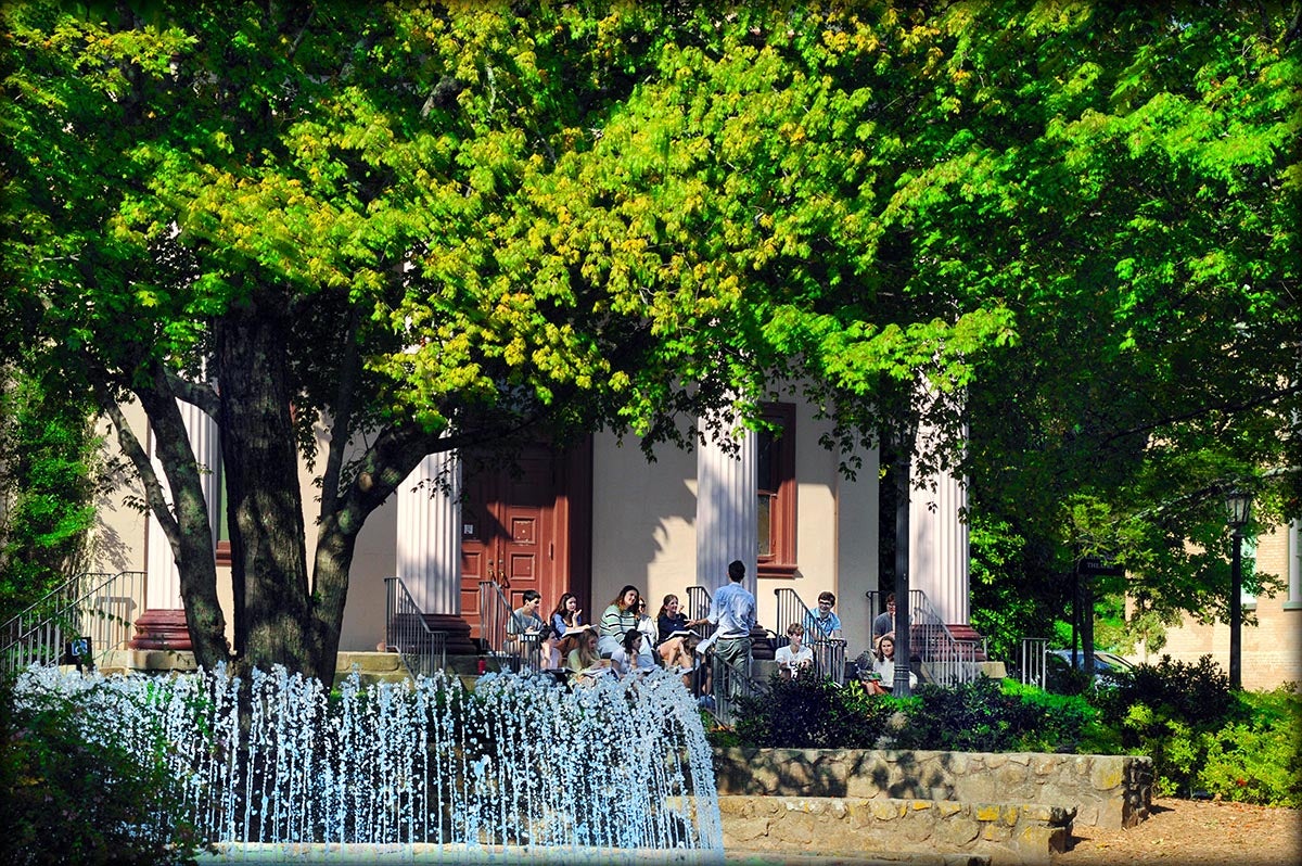UNC College of Arts and Sciences (@unccollege) on Twitter photo Congrats to <a href="/theparrcenter/">UNC Parr Center for Ethics</a> for being awarded a major three-year Institutional Impact Grant from the Educating Character Initiative 🎉
The grant will support a new <a href="/UNC/">UNC-Chapel Hill</a> initiative to help students develop essential intellectual and ethical habits
go.unc.edu/j5YDo Congrats to <a href="/theparrcenter/">UNC Parr Center for Ethics</a> for being awarded a major three-year Institutional Impact Grant from the Educating Character Initiative 🎉
The grant will support a new <a href="/UNC/">UNC-Chapel Hill</a> initiative to help students develop essential intellectual and ethical habits
go.unc.edu/j5YDo
