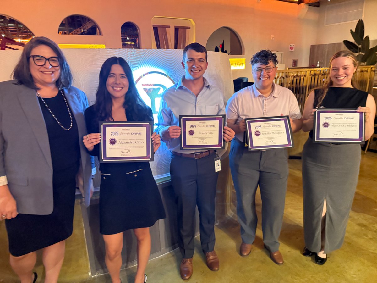 _LSGMI_'s tweet image. Last night’s Young Professionals Council’s happy hour was a blast! We had such a great time catching up with everyone this summer, celebrating the incredible success of our 3rd Annual Associates Drive, and looking ahead to our exciting fall initiatives.
Huge thanks to Bargean…