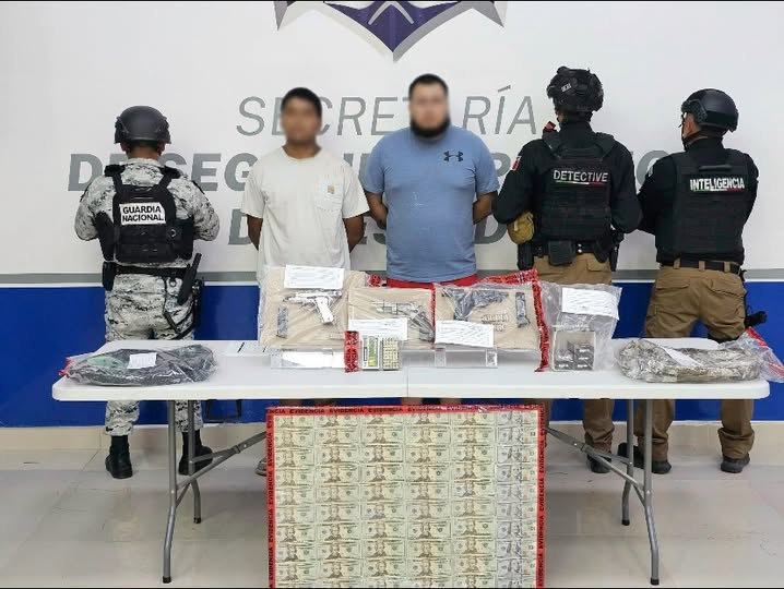 GN_IntelMexico's tweet image. "SEIZURE:🚨 In #ElPasoTexas, @GN_MEXICO_ intelligence achieved the arrest of two foreign individuals from the "Company" with weaponry, magazines, cartridges, and $2,000 dollars."
@Libro_negro_ @GNocturnaMX @aic_07 @All_Source_News @EsTendenciaEnX @HumansNoContext