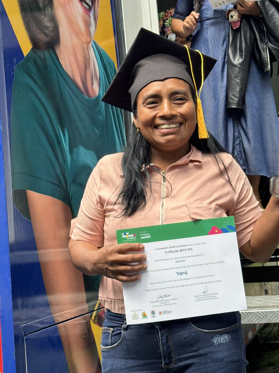 ✨ Así vivimos la primera certificación de Yarú Rural en Pradera y Florida 🌿

Este programa, transforma la vida de los pequeños y medianos emprendedores e iniciativas productivas en las zonas rurales de los municipios del Valle del Cauca a desarrollar y fortalecer sus ideas de
