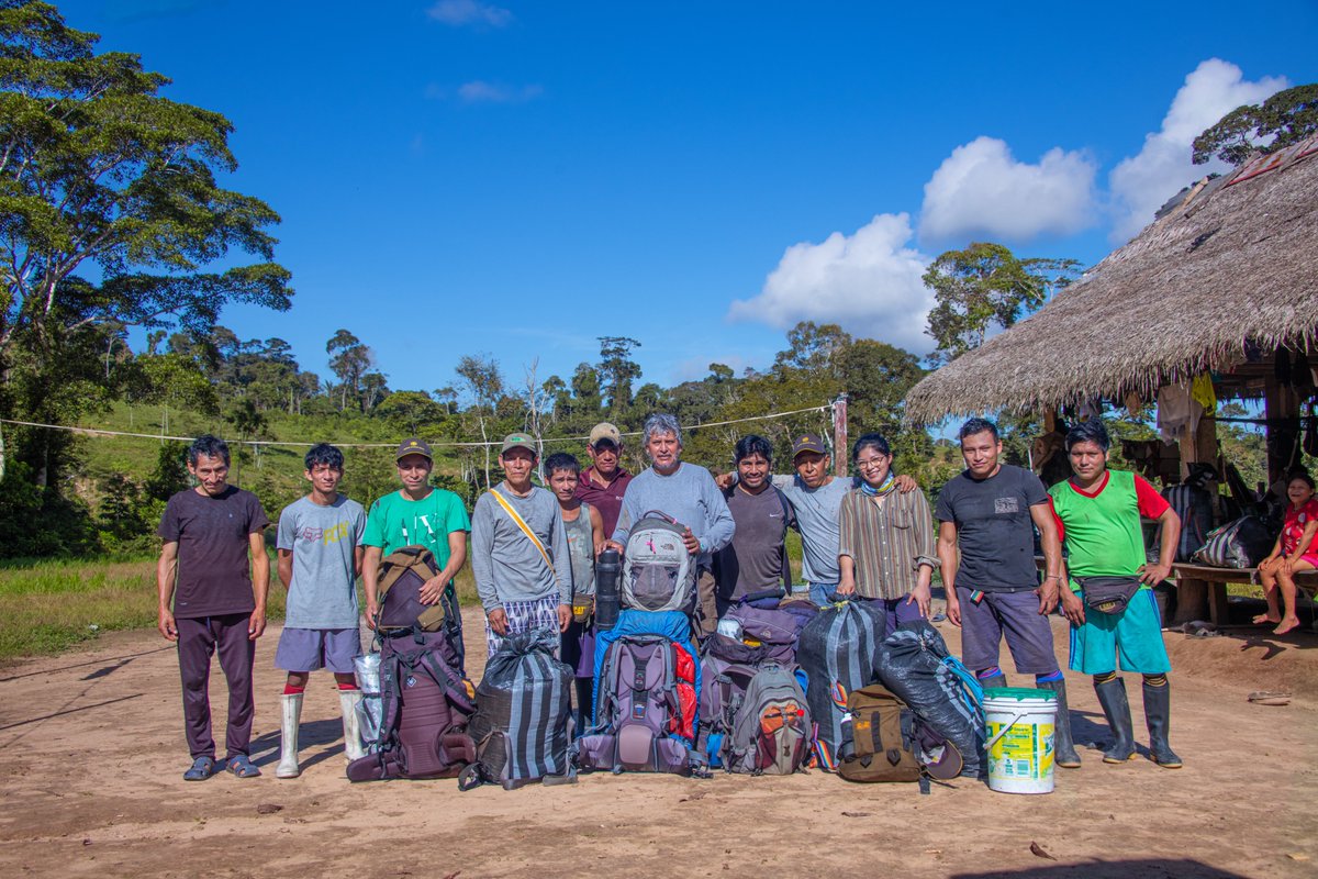monteagudomendo's tweet image. Terminando de remedir 04 parcelas en el Transecto Altitudinal Yuyapichis, Reserva Comunal El Sira, Huánuco, Perú, unos de los sitios irremplazables por sus elevados niveles de biodiversidad, endemismos, en bosques amazónicos, pre-montanos, montanos y esclerófilos (bosques enanos)