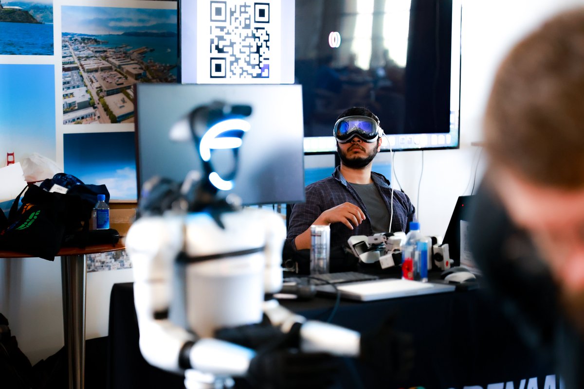 openmind_agi's tweet image. When your robot gets stuck, who helps it?
Most don’t have a backup plan.
We’re building systems where verified humans can step in - because knowing when to ask for help is a skill on its own.
