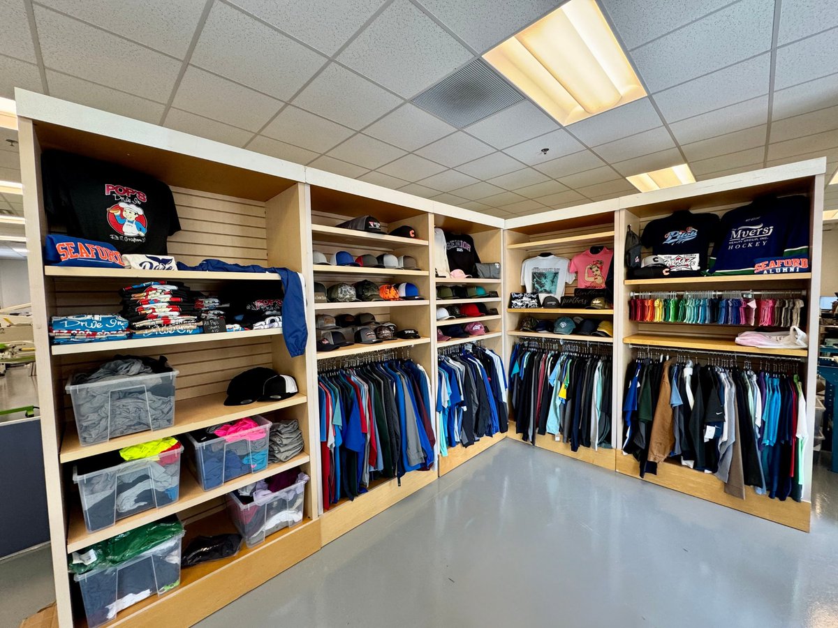 ECPrinthouse's tweet image. We’re all set up at 120 Newsome Drive, Unit A, Yorktown, VA and we’d love to see you!
Come check out our new digs and let’s get your next custom project rolling.

🌐 | vist.ly/3n94jq8
📍 |  120 Newsome Drive, Unit A, Yorktown, VA 

#ThreadPerfection #EastCoastPrinthouse