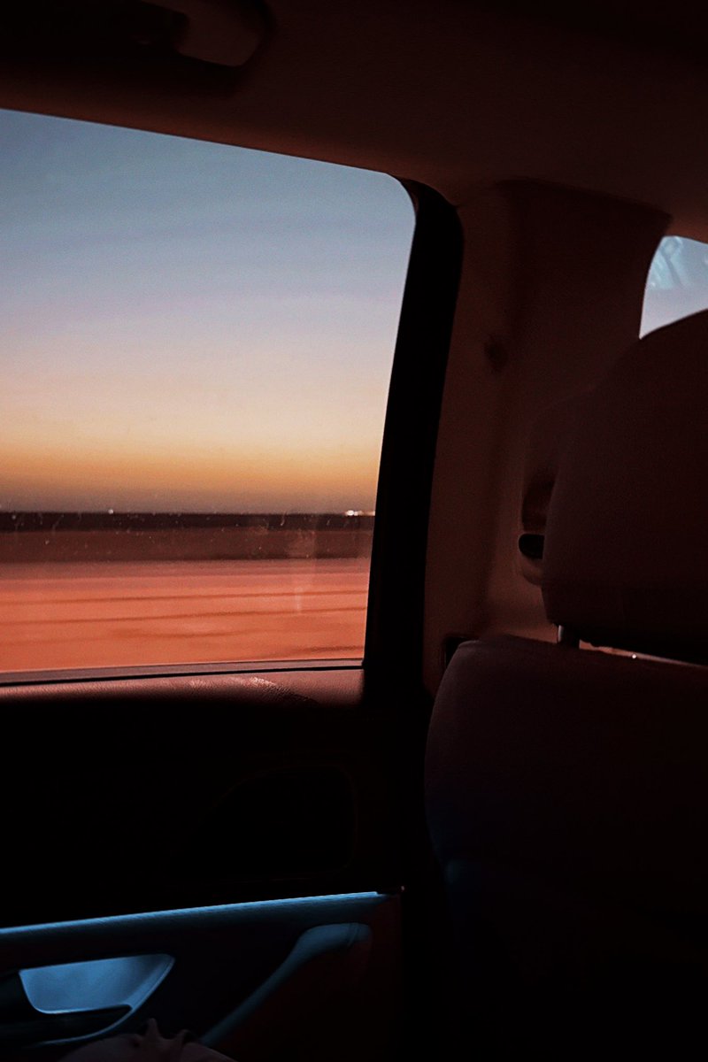 marammb21's tweet photo. - Forever the girl who finds pieces of herself in every sunset. https://t.co/gRAMd4YE8u