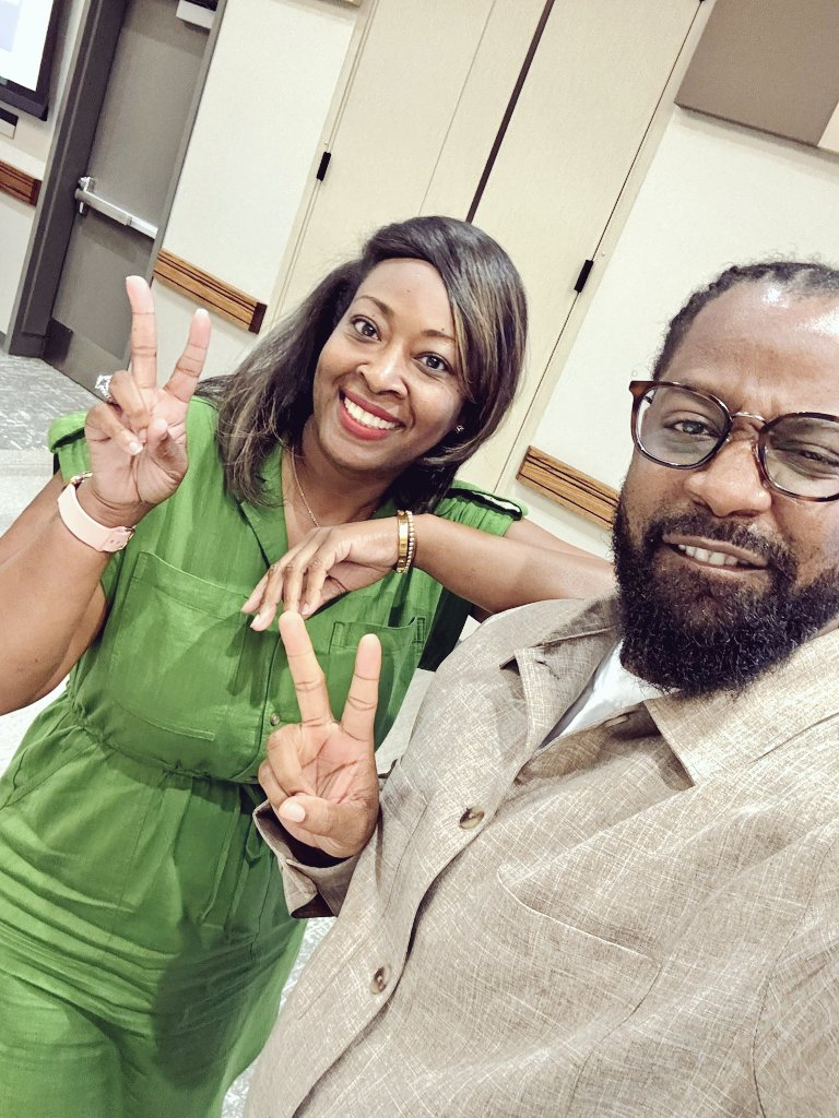 Mrs. Sherita Harmon ✨ Your Fav Teacher (@aliefclinirotat) on Twitter photo The <a href="/TeachLikeAChamp/">Teach Like a Champion</a> facilitators were amazing!!! <a href="/Holland_Poulsen/">Holland Poulsen (she/her)</a> <a href="/AliefLearns/">AliefLearns</a>
Andddd I got to learn alongside one of <a href="/OutleyE/">Outley Elementary</a> best <a href="/iteachmrmartin/">👨🏾🏫📚Mr. Martin🍎✊🏾</a> The <a href="/TeachLikeAChamp/">Teach Like a Champion</a> facilitators were amazing!!! <a href="/Holland_Poulsen/">Holland Poulsen (she/her)</a> <a href="/AliefLearns/">AliefLearns</a>
Andddd I got to learn alongside one of <a href="/OutleyE/">Outley Elementary</a> best <a href="/iteachmrmartin/">👨🏾🏫📚Mr. Martin🍎✊🏾</a>