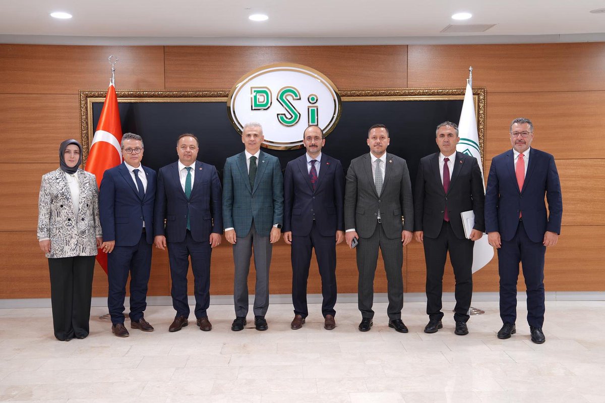 📍Ankara

Valimiz Sayın Mehmet Fatih Çiçekli, AK Parti Karaman Milletvekili Av.Selman Oğuzhan Eser, İl Genel Meclisi Başkanı Tamer Yıldızbaş, İl Özel İdare Genel Sekteri Ali Yener Terlemez, Tarım ve Orman Müdürü Hatice Bulut’tan oluşan heyetle, Devlet Su İşleri (DSİ) Genel Müdürü