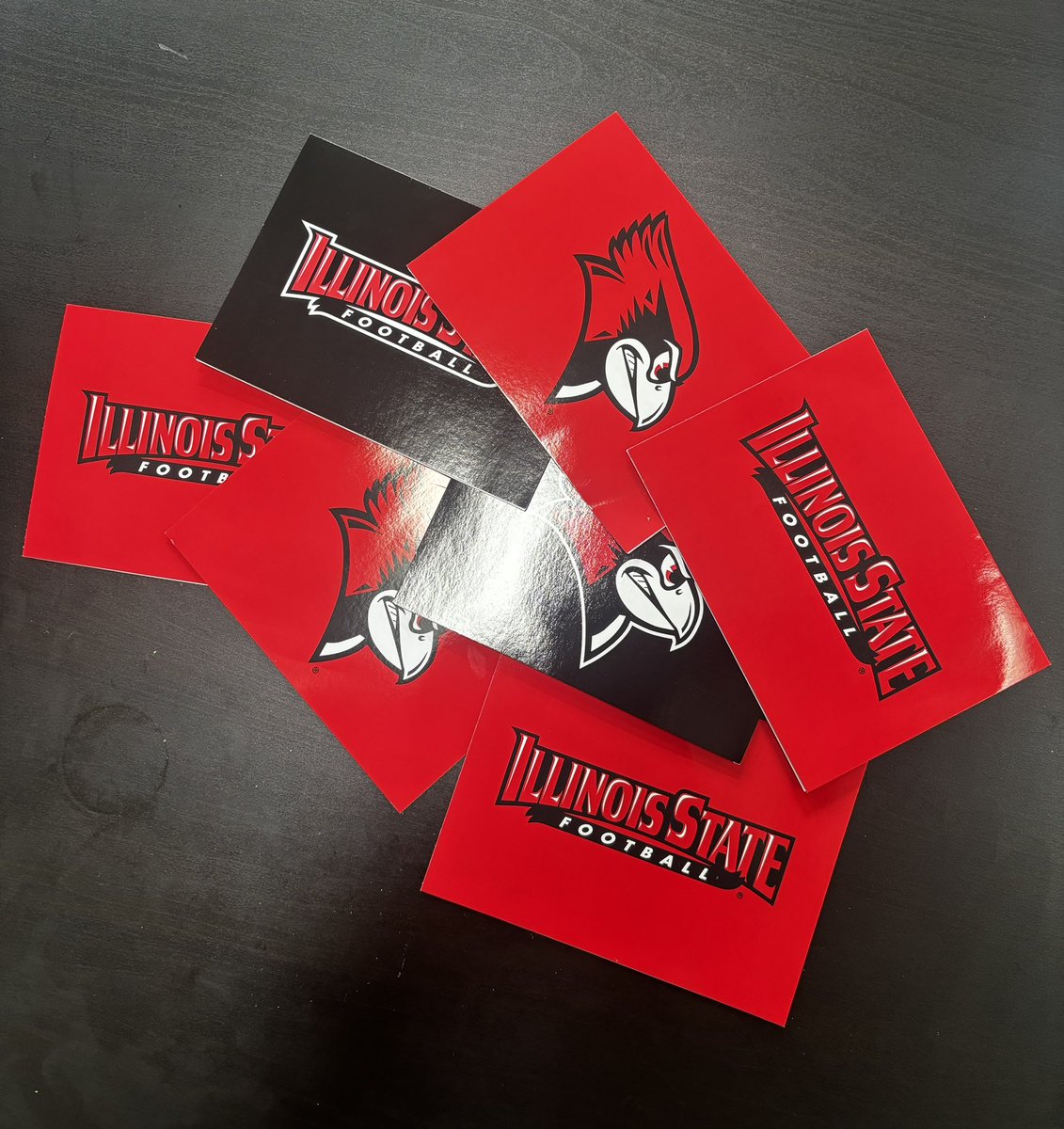 nick0ri's tweet image. Already building such a great relationship with my future family !!! Super grateful to have such thoughtful and supportive coaches stamped to my future ❤️ #RollBirds
@RedbirdFB @Rich_DBs @CoachNiekamp @CoachBarro @CoachBenBlack